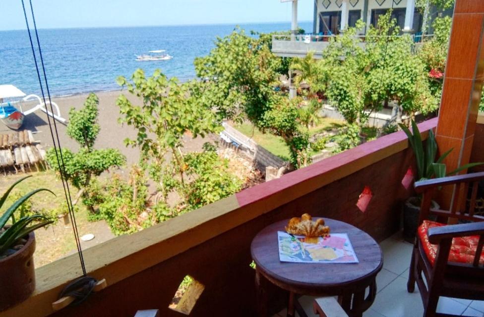 Pelangi Beach Homestay Amed Zimmer foto