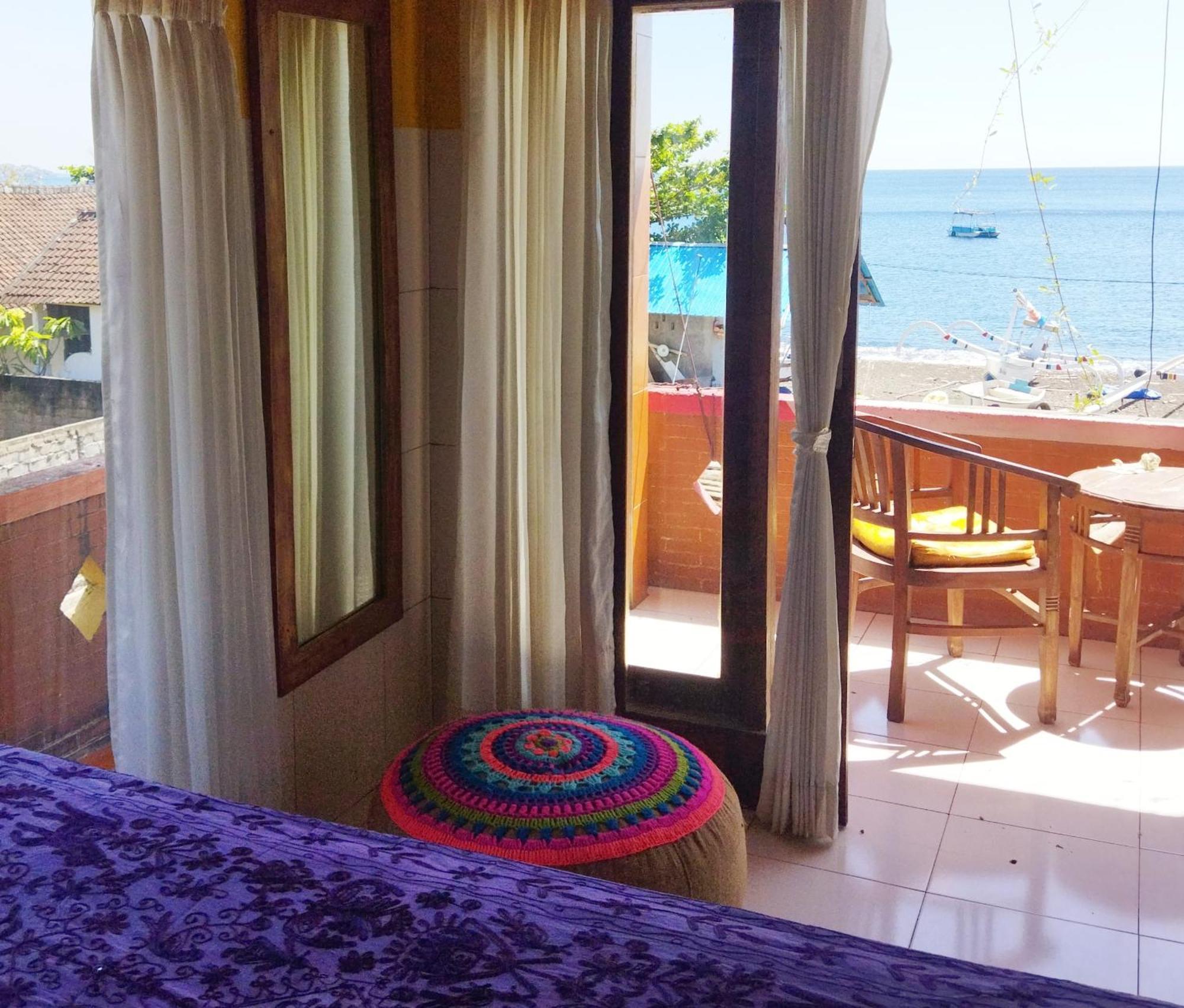 Pelangi Beach Homestay Amed Zimmer foto